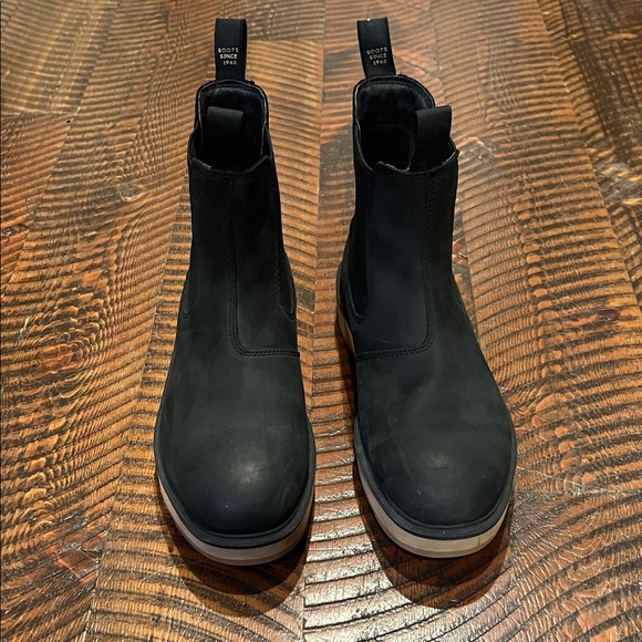 Sorel Black Chelsea Boots - Picture 1 of 7